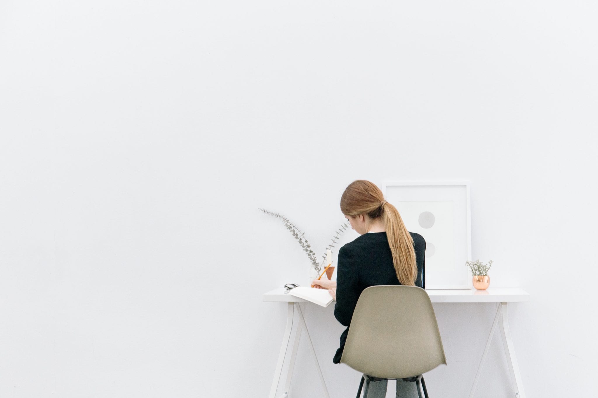 women_better_business_leaders