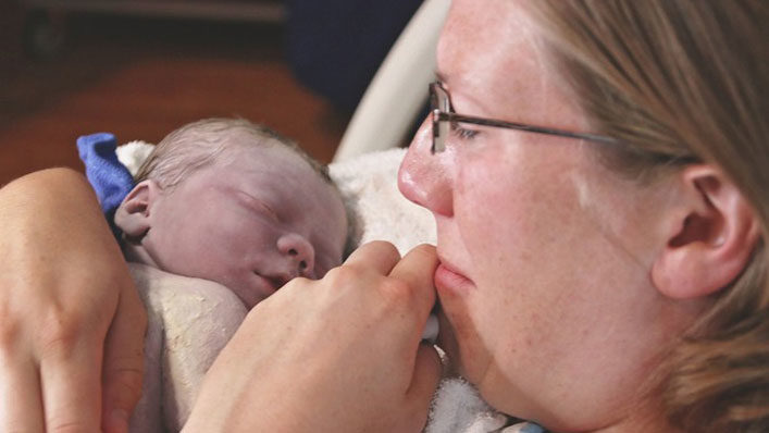 Stillbirth Story is Making Moms Everywhere Beg for the Crying 3AM Wake-up Call Stillbirth Story is Making Moms Everywhere Beg for the Crying 3AM Wake-up Call